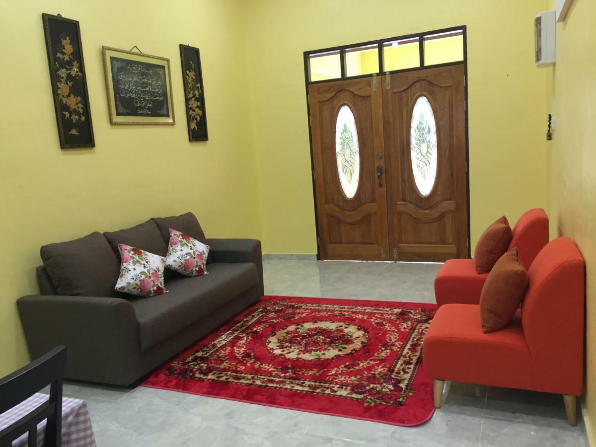Homestay Talina Kuala Terengganu Exterior foto